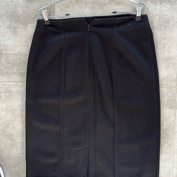 Vintage Old Navy Clothing Co. Women's Black Polyester/Rayon Pencil Skirt - 10 - Picture 4 of 10